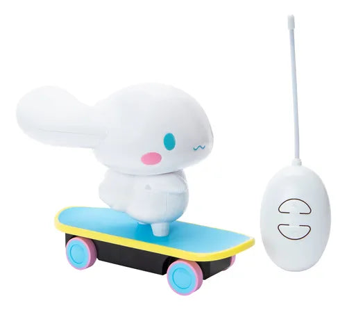 Cinamoroll Patineta